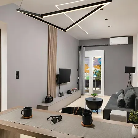 Es Arion-luxury King Bed-sleeps 4-city Center * Hanya