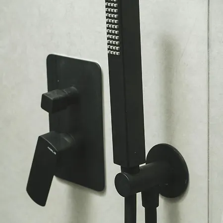 Es Arion Апартаменти *