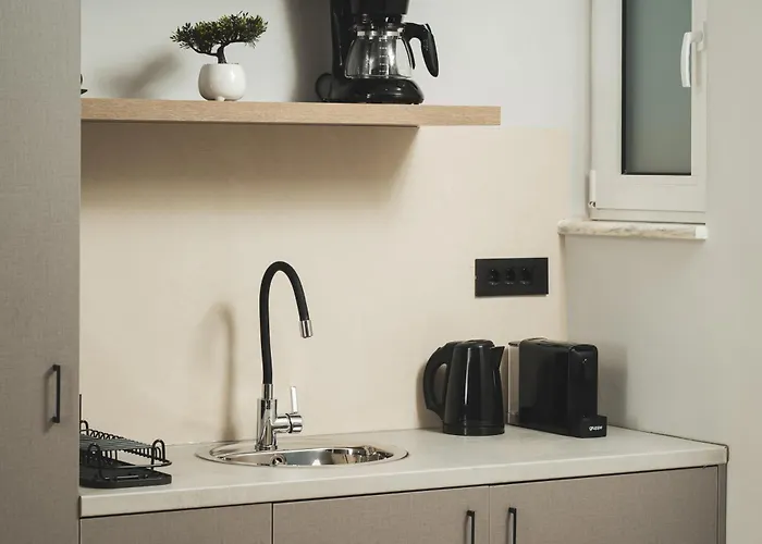 Es Arion Апартаменти *